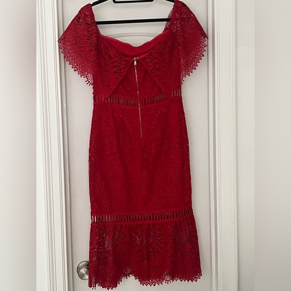 SAYLOR red lace off the shoulder midi dress, size M - Picture 5 of 9